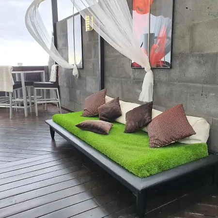 Sunset Attic Apartament *